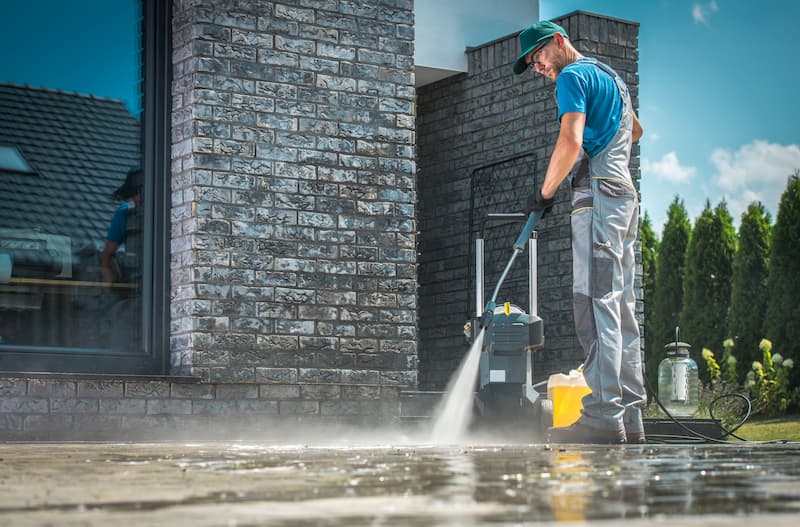 House exterior washing service