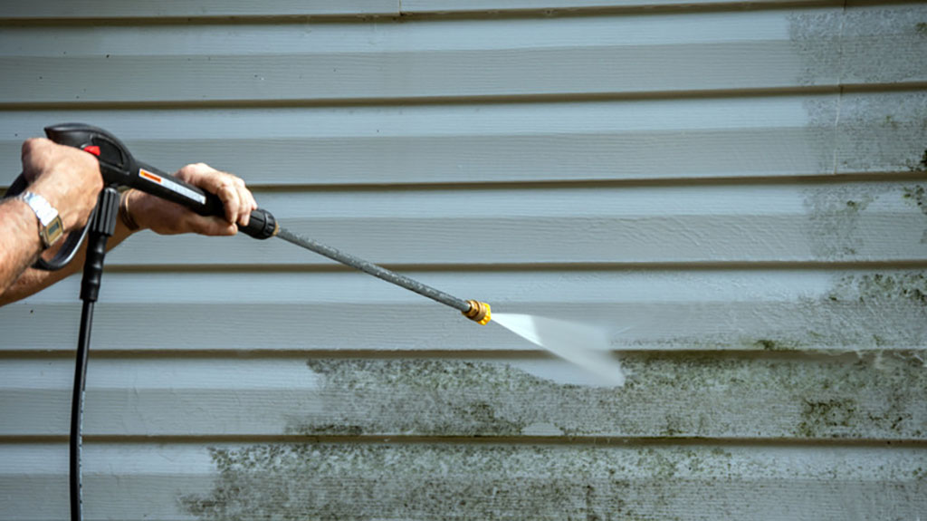 Professional pressure washing service